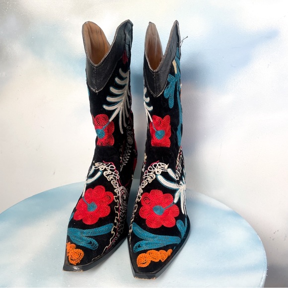 Julie Miles embroidered cowboy boot - Picture 4 of 11